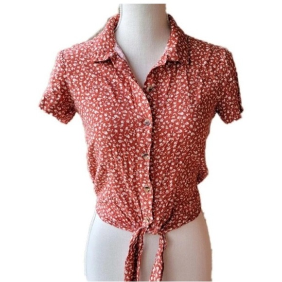 No Boundaries Tops - No Boundaries Red Floral Short Sleeve Button up